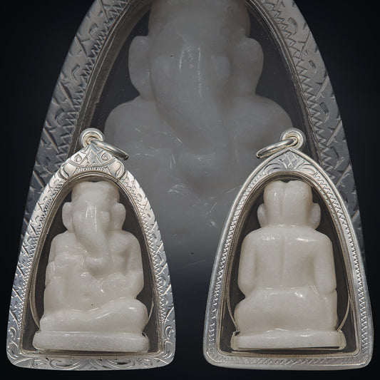 Phra Uchen "Deity of Merit" Paired with Baramee Phor Than Klai